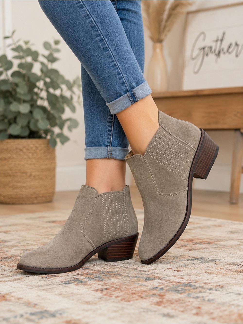 Lucky Brand Foley Taupe Suede Block Heel Ankle Booties 9.5 M